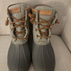 Sperry Gray and Tan Lace-Up Duck Boots